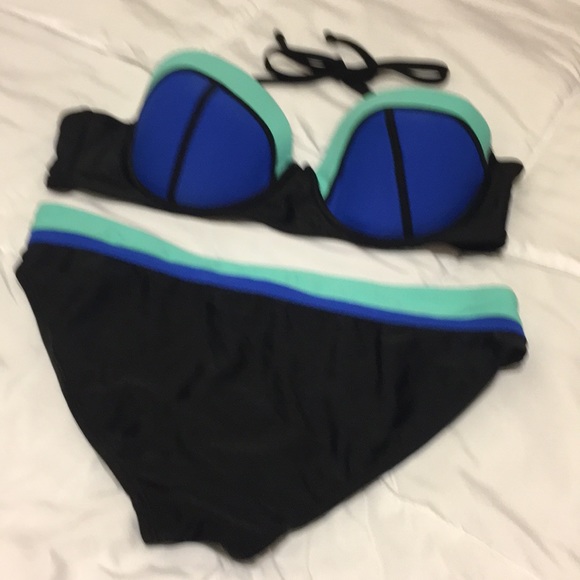 OP very cute swimming suite - Picture 3 of 7